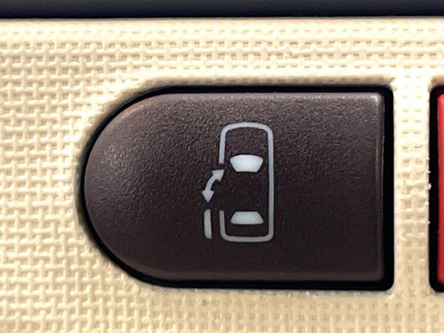 �y�p���[�X���C�h�h�A�z�X�}�[�g�L�[��^�]�Ȃ̃X�C�b�`�ŃX���C�h�h�A�̊J���\���d��������͂����ăh�A���J����K�v�������A���������q�l�ł��A�d���ו��������Ă��鎞�����N�ɊJ���߂ł��܂���