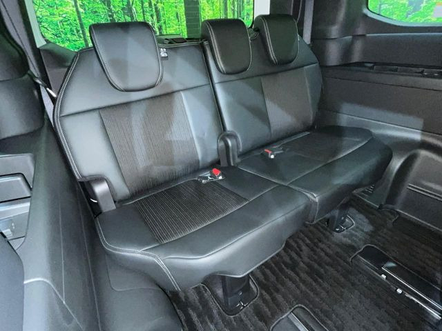 3��ڃV�[�g�͂�������ԗǍD����l�ł��������ƍ����Ē����܂��̂ŁA��l���ł̂��o���������N���N�ł��􂲉Ƒ��ŁA�C�̒m�ꂽ���ԂŁA�h���C�u�ɍs���̂��y���݂ł��ˁ�