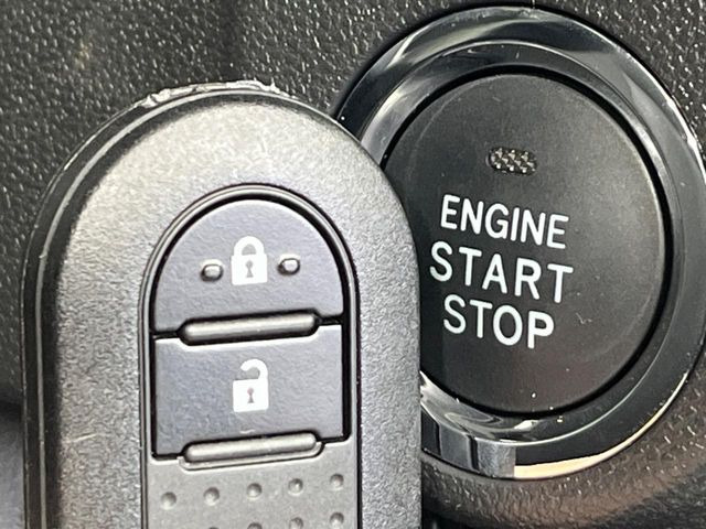 �y�A�N�Z�X�L�[&�v�b�V���X�^�[�g�z�J�o����|�P�b�g�ɓ��ꂽ�܂܂ł��h�A�̎{���E�������\�ȃX�}�[�g�L�[�𑕔��B�G���W���̃I���E�I�t�����J�M�����o���K�v�������A�{�^�����v�b�V�����邾����OK��