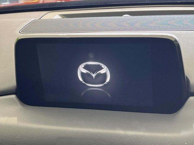 �y�}�c�_�R�l�N�g�i�r�z�ԓ��̕��͋C�Ƀ}�b�`������^�̃f�B�X�v���C�B�X�}�z�ڑ��ł̃i�r�g�p��Bluetooth�Đ����A�l�X�ȋ@�\���y���߂܂��B�����I�ȃ_�C�������삪�\�ŁA�g��������ǍD�ł��B