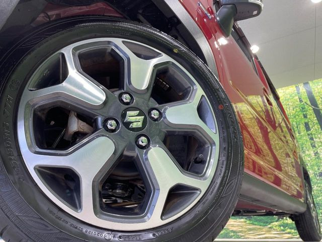 �y����15�C���`�A���~�z�C�[���z�O�ςɃ}�b�`���������A���~�z�C�[���𑕒����Ă���܂��B�e��ЊO�A���~�z�C�[����A�X�^�b�h���X�^�C�����戵�����Ă���܂��B���񂲑��k����������