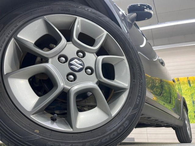 �y�����A���~�z�C�[���z�O�ςɃ}�b�`���������A���~�z�C�[���𑕒����Ă���܂��B�e��ЊO�A���~�z�C�[����A�X�^�b�h���X�^�C�����戵�����Ă���܂��B���񂲑��k����������