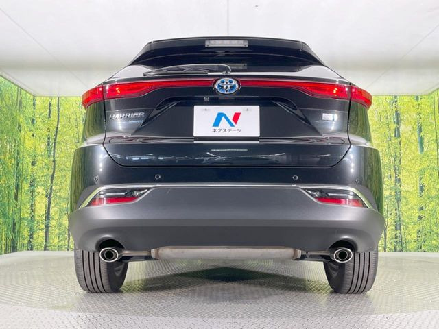 安心の最長10年・走行無制限保証(有償)をご用意。保証内容も充実はもちろん、無料点検&オイル交換や、年中無休の全国・24時間ロードサービスも付帯されておりますのでご安心下さい。