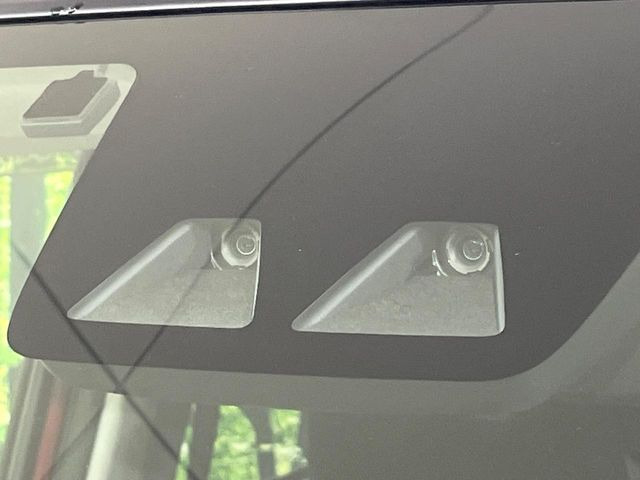 �y�X�}�[�g�A�V�X�g�z���s���ɑO���̎ԗ�����F�����A�Փ˂������Ȏ��͌x��ƃu���[�L�ŏՓˉ���Ɣ�Q�y�����A�V�X�g�B�����S�Ƀh���C�u�����y���݂��������܂��B