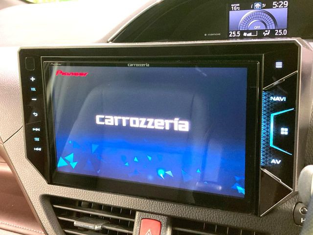 【大画面ナビ】人気の大型○○インチナビを装備。存在感のある大画面はインパクト大!ナビ利用時のマップ表示は見やすく、テレビやDVDは臨場感がアップ!いつものドライブがグッと楽しくなります♪