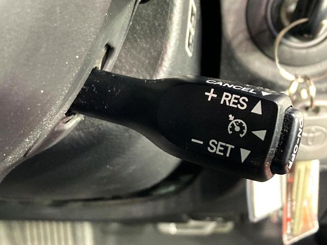 �y�N���[�Y�R���g���[���z�������H�����N���N���s�B�A�N�Z���𗣂��Ă���葬�x�ő��s���ł��A�������^�]���̕��S���y��!�����E�������ȒP�ȃX�C�b�`����Œ����ł��܂��B