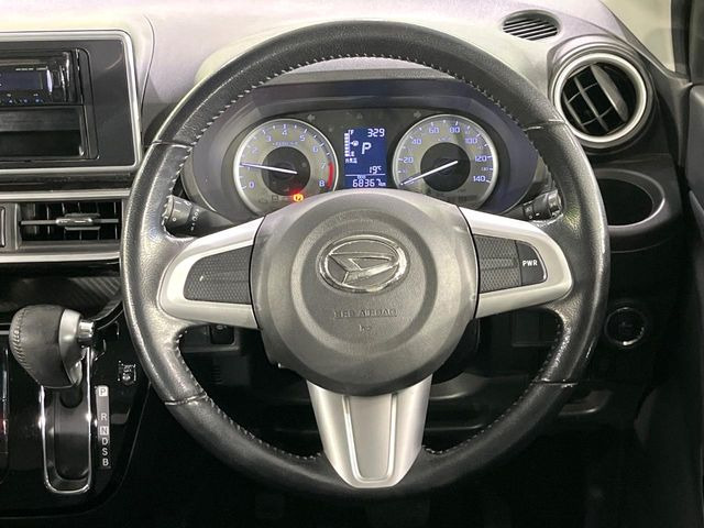 �y�����v�����X�e�A�����O�z�㎿�Ȋv���g�p���邱�ƂŁA��ɂ����������݂ƂĂ��^�]���₷���n���h���ł���