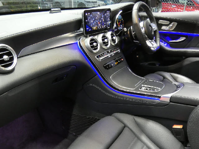 GLCクーペAMG GLC43 4マチック 4WD