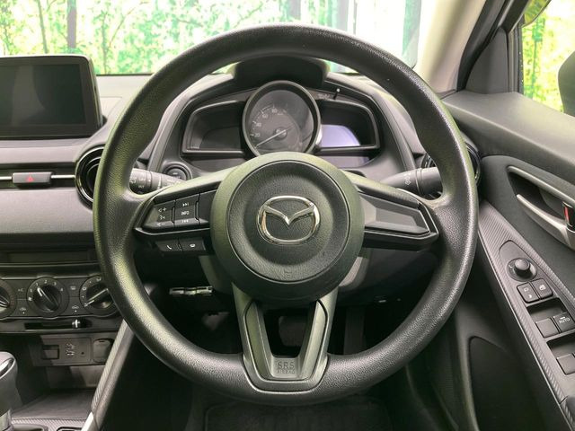 �y�X�e�A�����O�X�C�b�`�z�^�]���A�O������ڐ������炷���ƂȂ��A�I�[�f�B�I���̑��삪�\�ȕ֗��@�\!���S&���K�ȃh���C�u�����o���Ă���܂���