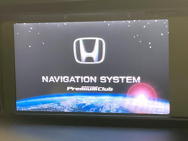 �y���[�J�[�����i�r�z�C���e���A�ɗn�����ރX�^�C���b�V���ȁu��p�݌v�v���[�J�[�i�r�𑕔��􎋔F���⑀�쐫�ȂǊ�{���\�ɂ��D��A���㎿�ȃJ�[���C�t�����y���݂��������܂��B