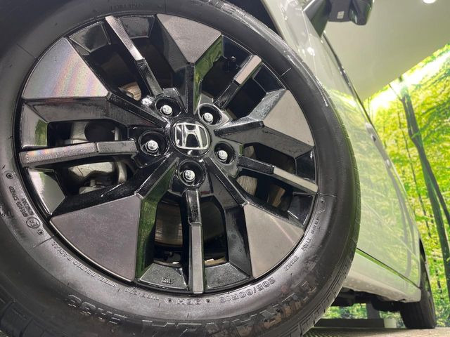 �y����16�C���`�A���~�z�C�[���z�O�ςɃ}�b�`���������A���~�z�C�[���𑕒����Ă���܂��B�e��ЊO�A���~�z�C�[����A�X�^�b�h���X�^�C�����戵�����Ă���܂��B���񂲑��k����������