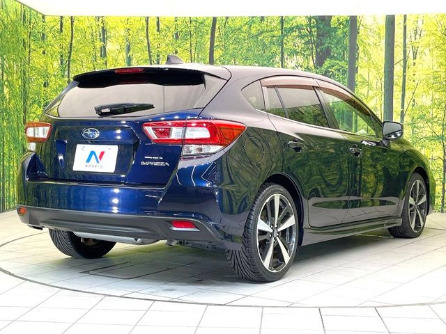 ☆全国のネクステージからお取り寄せが可能※!遠方の店舗に展示してあるクルマが気になる場合も、最寄りの店舗でご覧いただくことが可能です!是非私たちに要望をお聞かせください!※別途費用