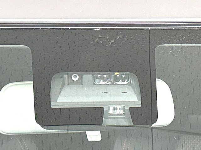 �y�X�Y�L �Z�[�t�e�B�T�|�[�g�z���s���ɑO���̎ԗ�����F�����A�Փ˂������Ȏ��͌x��ƃu���[�L�ŏՓˉ���Ɣ�Q�y�����A�V�X�g�B�����S�Ƀh���C�u�����y���݂��������܂��B