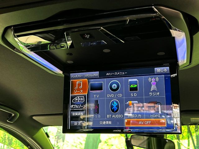 【12.8型フリップダウン】大画面モニターで後席でもエンタメをお楽しみいただけます。家族や友人とお出かけする機会が多い方に大人気です♪