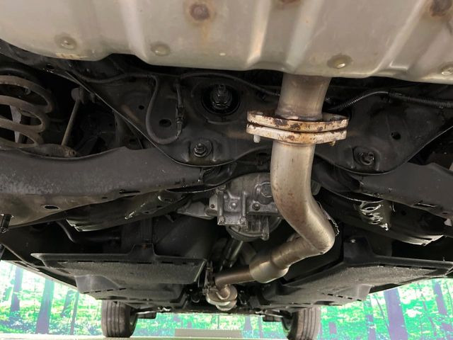 下回りがきれいなうちに、防錆加工の施工がオススメ。降雪地域はもちろん、沿岸部にお住いの方や、趣味でマリン・ウィンタースポーツをされる方にご好評いただいております。