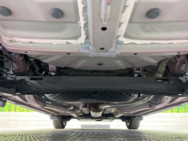 ��D�]�𒸂��Ă���܂��{�f�B�̒e�X�v���b�V���R�[�g���D�]��t���B�ʏ�̃K���X�R�[�g�ƈقȂ�A�ϋv�N��6�N�̖��@���K���X�R�[�e�B���O���A�{�f�B���L���C�ȏ�Ԃɕۂ��Ă���܂��B