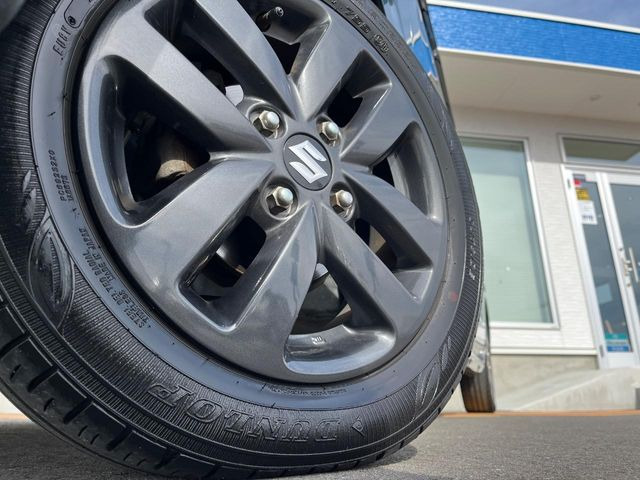 【純正14インチアルミホイール】外観にマッチした純正アルミホイールを装着しております。各種社外アルミホイールや、スタッドレスタイヤも取扱いしております。是非ご相談ください♪