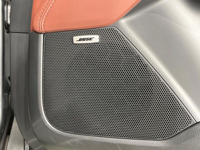 �yBOSE�T�E���h�V�X�e���t�������i�r�z�[���̃i�r�@�\�͂������A���x�ȃ`���[�j���O�\�͂����ڂ���Ă���A�������ȉ��y�����y���݂��������܂���