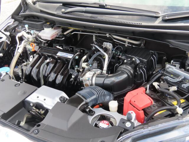 �G���W�����[�������ꂢ�ł���B�@�֋@�\�n���ǍD�ł��B�[�ԑO�ɓ_���������s���܂��B�G���W���I�C���E�I�C���t�B���^�[�E�G�A�R���t�B���^�[�E���C�p�[�S���͕K�������v���܂�(�G�A�R���t�B���^�[�́A�����Ԃ̂�)