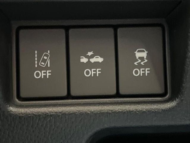 【スズキ セーフティサポート】走行中に前方の車両等を認識し、衝突しそうな時は警報とブレーキで衝突回避と被害軽減をアシスト。より安全にドライブをお楽しみいただけます。