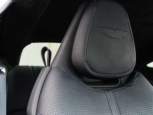 【 お客様のカーライフをサポート 】わたくしたちが目指すのはお客様との長いお付き合い。決して無理せず、無理させず。リセールを意識することで、リズムよくお車を乗り次いでいけるようお手伝い致します。