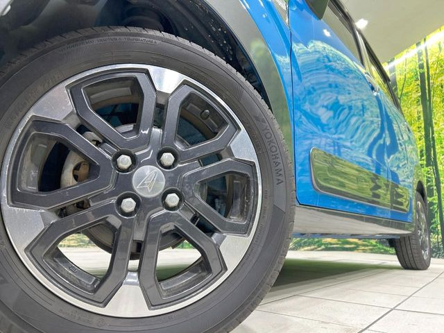 �y����15�C���`�A���~�z�C�[���z�O�ςɃ}�b�`���������A���~�z�C�[���𑕒����Ă���܂��B�e��ЊO�A���~�z�C�[����A�X�^�b�h���X�^�C�����戵�����Ă���܂��B���񂲑��k����������