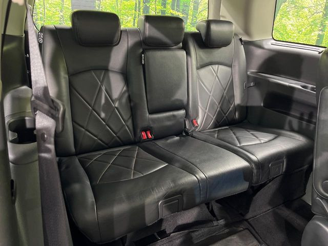 3列目シートはもちろん状態良好☆大人でもゆったりと座って頂けますので、大人数でのお出かけもラクラクです♪ご家族で、気の知れた仲間で、ドライブに行くのが楽しみですね♪