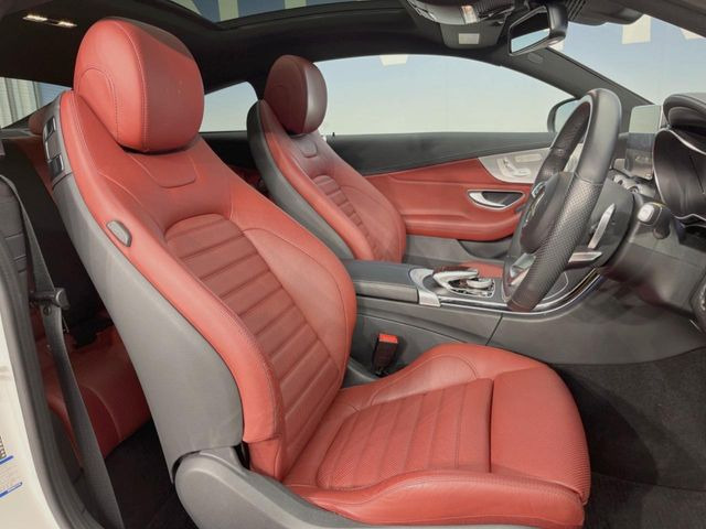 ●シートの使用感:破れ・へたりも少なく、ご覧の通りきれいな状態を維持しております。また、室内クリーニング・コーティングもご用命いただけます。