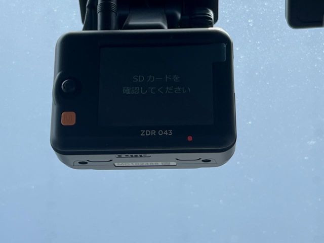 �y�h���C�u���R�[�_�[�z���S�E���S�ȃJ�[���C�t�ɕK�{�̃h���C�u���R�[�_�[�𑕔�!���s���͂������A������^�]�⎖�̂ɑ��������ۂ̏󋵂��f���ŋL�^���A����̃��X�N�ɔ����܂��B