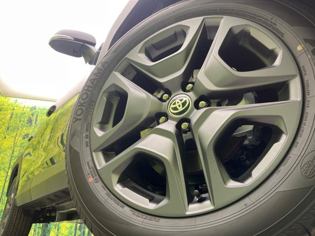 �y����19�C���`�A���~�z�C�[���z�O�ςɃ}�b�`���������A���~�z�C�[���𑕒����Ă���܂��B�e��ЊO�A���~�z�C�[����A�X�^�b�h���X�^�C�����戵�����Ă���܂��B���񂲑��k����������