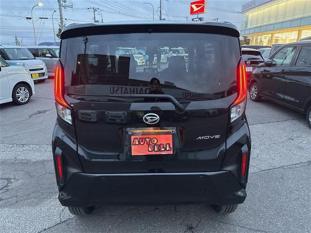 �݌ɎԂ́A�F�X�ȎԎ킪�������p�ӂ������Ă���܂��B