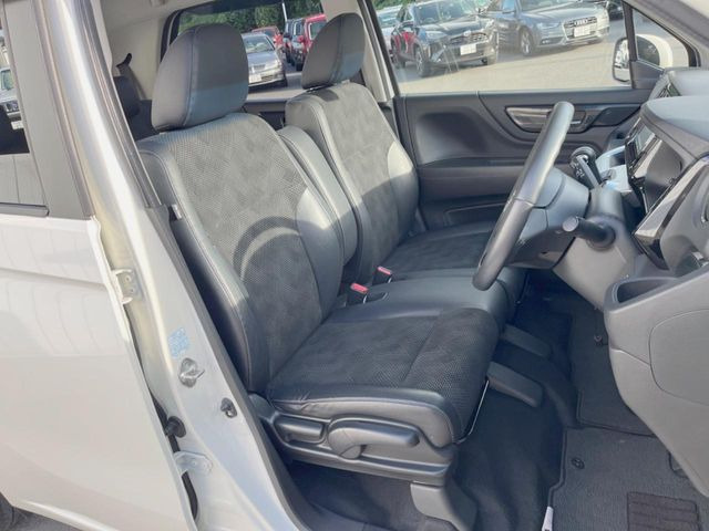 �^�]�ȃV�[�g���͎g�p�������Ȃ��A�ǍD�ȏ�ԂƂȂ��Ă��܂��B���J�Ɏg���Ă������Ƃ��悭�킩��܂��ˁB