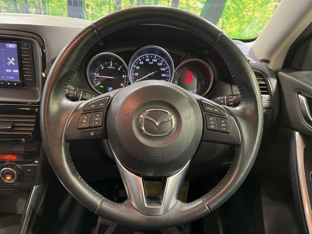 【ステアリングスイッチ】運転中、前方から目線をそらすことなく、オーディオ等の操作が可能な便利機能!安心&快適なドライブを演出してくれます♪