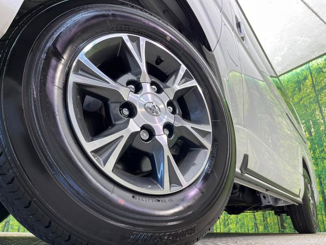 �y����15�C���`�A���~�z�C�[���z�O�ςɃ}�b�`���������A���~�z�C�[���𑕒����Ă���܂��B�e��ЊO�A���~�z�C�[����A�X�^�b�h���X�^�C�����戵�����Ă���܂��B���񂲑��k����������