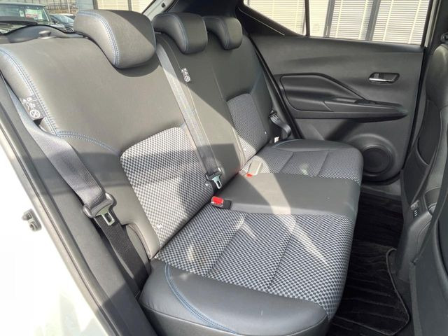 �㕔���Ȃ��C�ɂȂ�悤�ȃL�Y�E�����ւ��蓙�A�傫�ȃ_���[�W�͂Ȃ��A�ǍD�ȏ�Ԃł��B