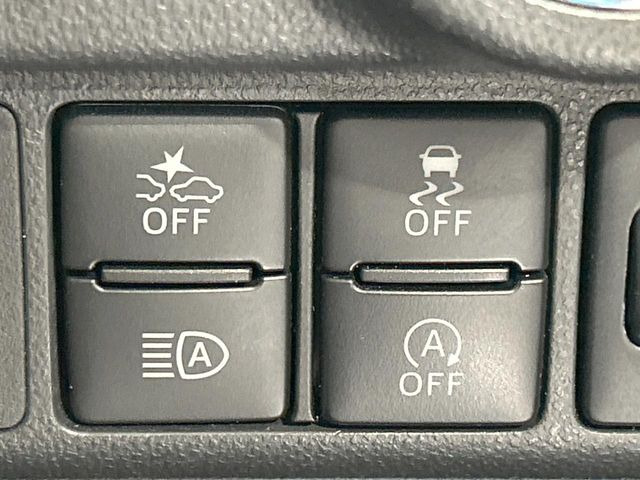 �y�X�}�[�g�A�V�X�g�z���s���ɑO���̎ԗ�����F�����A�Փ˂������Ȏ��͌x��ƃu���[�L�ŏՓˉ���Ɣ�Q�y�����A�V�X�g�B�����S�Ƀh���C�u�����y���݂��������܂��B