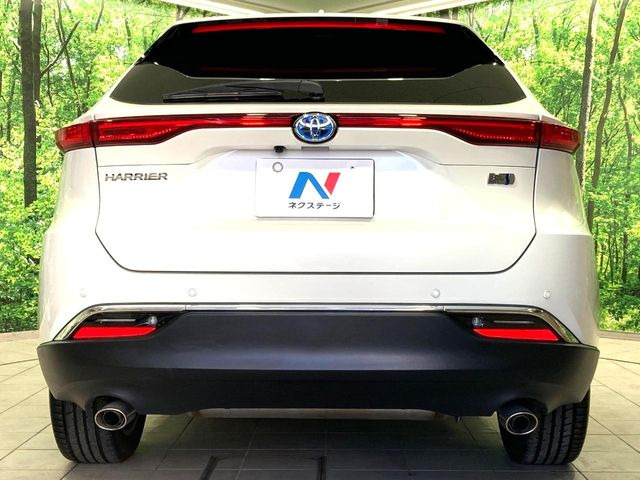 安心の最長10年・走行無制限保証(有償)をご用意。保証内容も充実はもちろん、無料点検&オイル交換や、年中無休の全国・24時間ロードサービスも付帯されておりますのでご安心下さい。