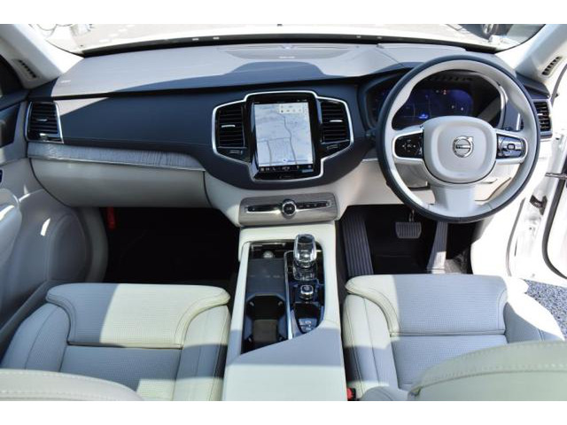 XC90ウルトラ B5 AWD 4WD