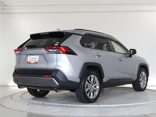 RAV4