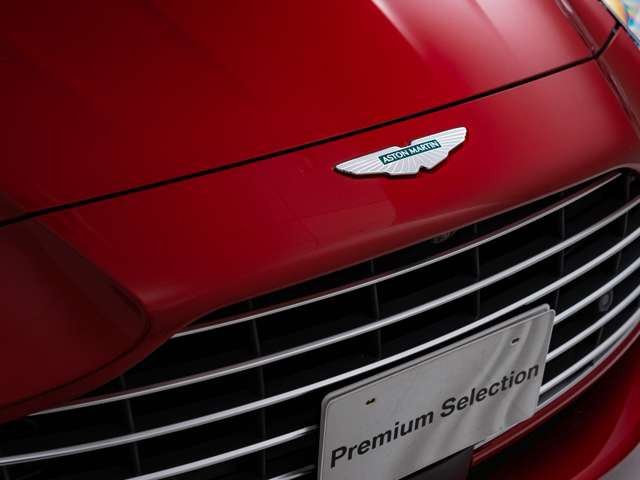 北海道から沖縄まで全国陸送納車の実績多数あり。遠方で現車が見られない方でも安心が出来るよう、写真や動画サービス、鑑定証の提出、ライブ商談などをご用意。車のココがもっと詳しく見たい!は大歓迎です!