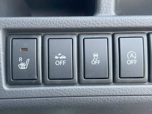 �y������h�~���u�z�ԗ��̉���������m����ƁA�����I�Ɏԗ��̐i�s������ۂ悤�Ɏԗ��𐧌䂵�܂��B�J�̓��ȂǊ���₷���H�ʏ󋵂ł����S�ȉ^�]���\�ł��B