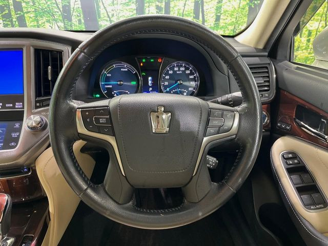 �y�����v�����X�e�A�����O�z�㎿�Ȋv���g�p���邱�ƂŁA��ɂ����������݂ƂĂ��^�]���₷���n���h���ł���