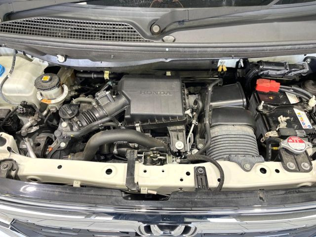 親切・丁寧な専門メカニックスタッフが応対!・車検・点検整備・事故等の修理などアフターサービスも安心。お車のカスタマイズもネクステージのサービススタッフまでご相談ください!