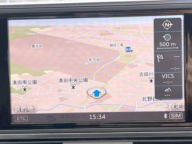 �������i�r:��̊��̂���i�r�́A����������ԓ������o���Ă���܂��BBluetooth�Đ��ȂǃI�[�f�B�I�@�\���[�����Ă���܂��̂ŁA�^�]�����y���߂܂���