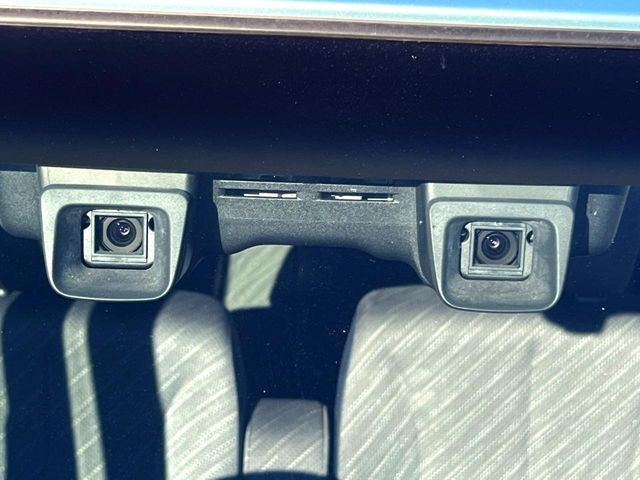 �y�X�Y�L �Z�[�t�e�B�T�|�[�g�z���s���ɑO���̎ԗ�����F�����A�Փ˂������Ȏ��͌x��ƃu���[�L�ŏՓˉ���Ɣ�Q�y�����A�V�X�g�B�����S�Ƀh���C�u�����y���݂��������܂��B