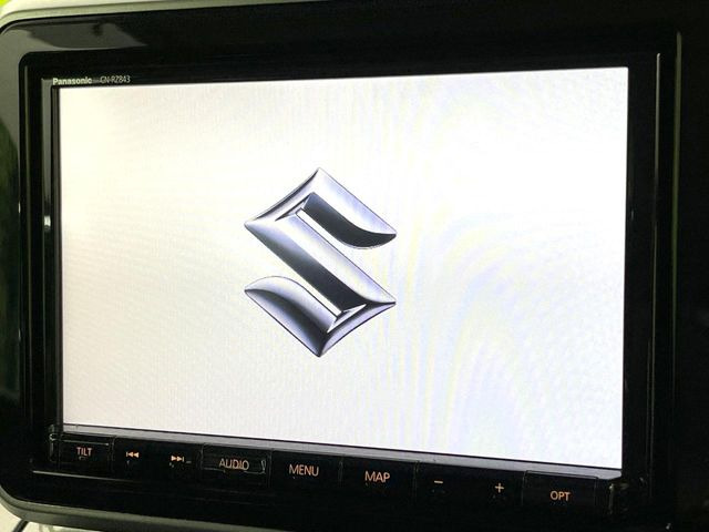 �y����8�^�i�r�z�l�C�̏����i�r�𑕔����Ă���܂��B�i�r�̎g���₷���͂������A�I�[�f�B�I�@�\���[��!�L�����v�◷�s�͂������A�ʋ΂┃�����ȂǕ��i�̃h���C�u���y�����Ȃ�͂���