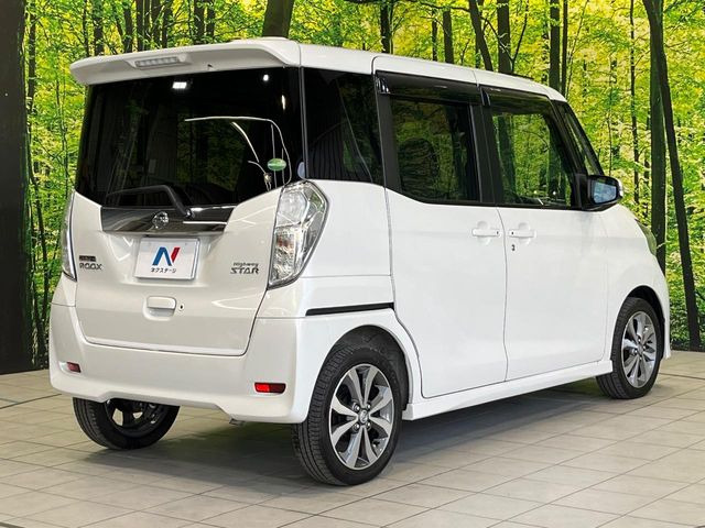 ☆全国のネクステージからお取り寄せが可能※!遠方の店舗に展示してあるクルマが気になる場合も、最寄りの店舗でご覧いただくことが可能です!是非私たちに要望をお聞かせください!※別途費用