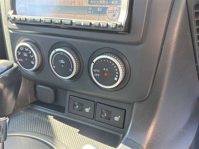左右シートヒーター オートエアコン