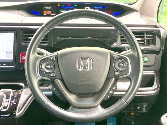 �y�����v�����X�e�A�����O�z�㎿�Ȋv���g�p���邱�ƂŁA��ɂ����������݂ƂĂ��^�]���₷���n���h���ł���