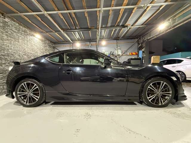 ���Ԃ̂��ʐ^�⓮��̑��t���\�ł��B���C�y�ɒǉ��A���₢���킹���������B